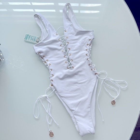 Luli Fama Open side one piece bodysuit color white size Small - Picture 15 of 16